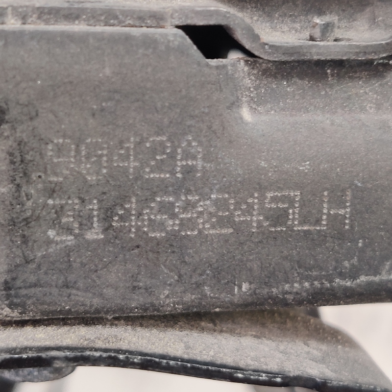 Замок капота лівий Volvo S60 III (19-) 2.0 Бензин 31468245