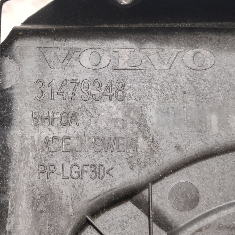 Крепіж акумулятора Volvo S60 III (18-) 2.0Б 31479348