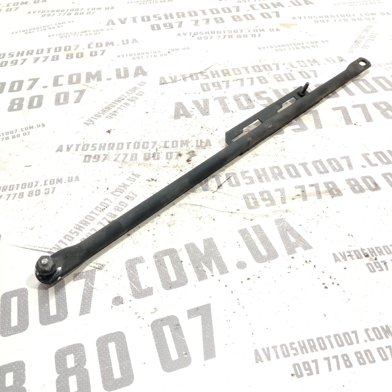 Кронштейн лівий Volvo S60 III (18-) 2.0 бенз 31651561