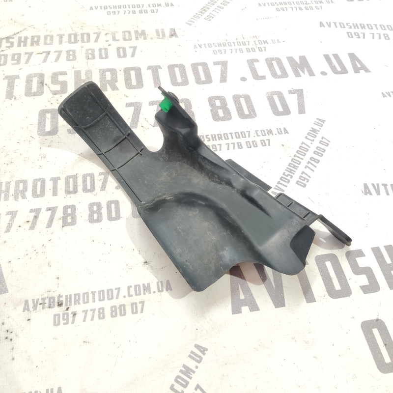 Захист днища Volvo S60 III 19- 2.0 бенз перед прав 31497985