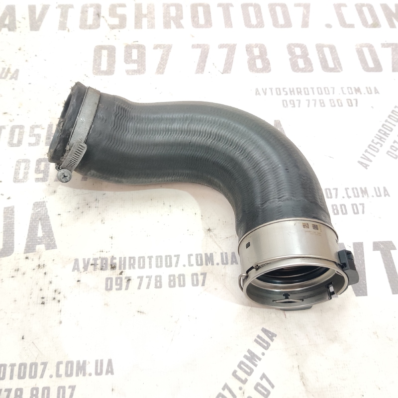 Патрубок інтеркулера Volvo S60 III (18-24) 2.0Б 31657757