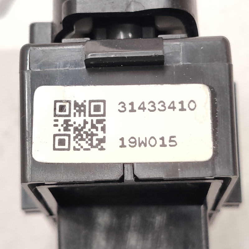 Кнопка ЦЗ передня права Volvo S60 III (18-) 2.0Б 31433410