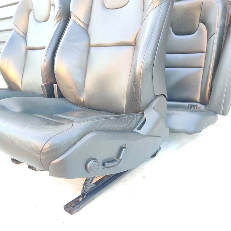 Комплект сидінь Volvo S60 III SPA (18-24) 2.0 Бензин
