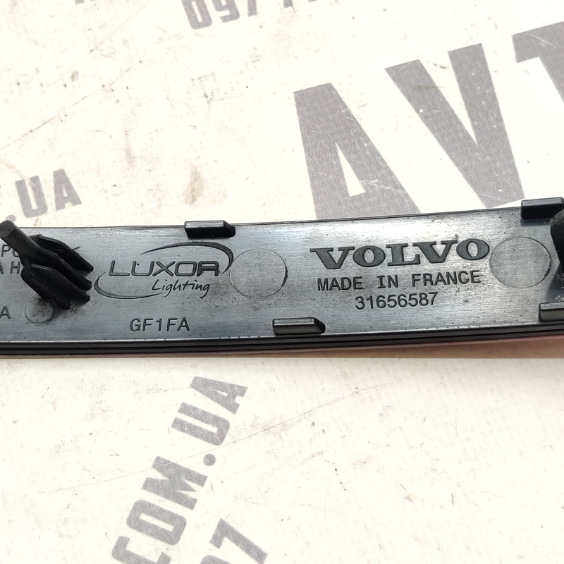 Катафот бампера зад прав Volvo S60 III 18-24 2.0Б 31656587