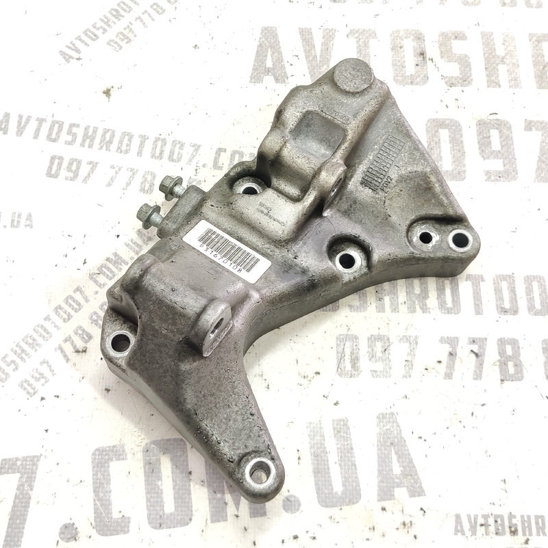 Кронштейн генератора Volvo S60 III (19-) 2.0 бенз 31670108