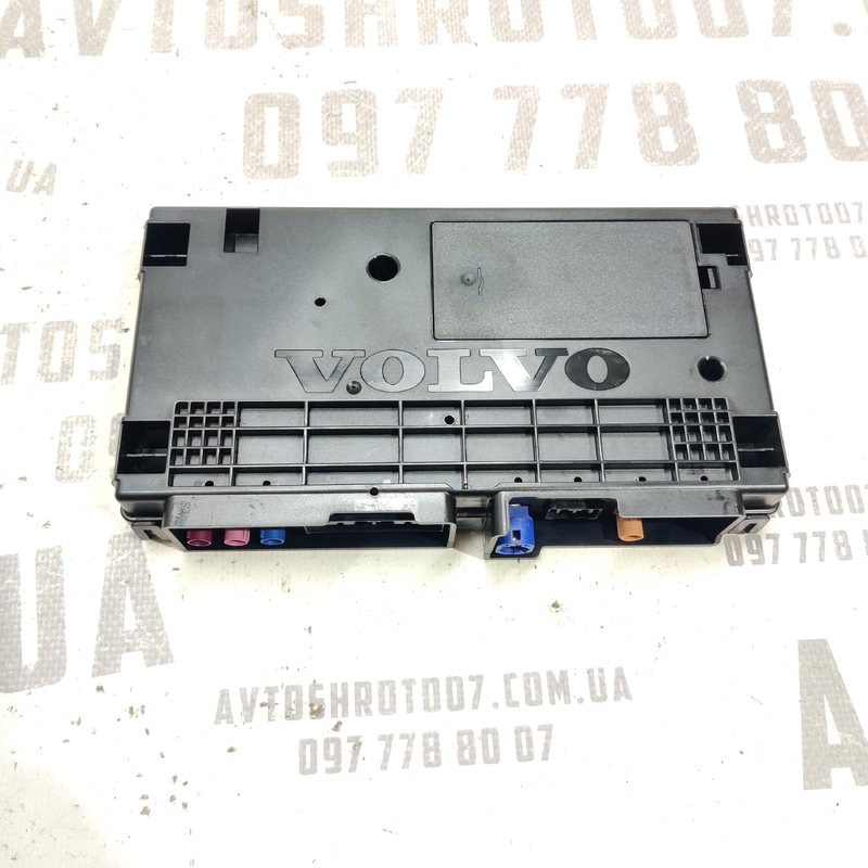 Блок VCM Volvo S60 III (18-24) 2.0 бензин OEM 32256305 фото 2