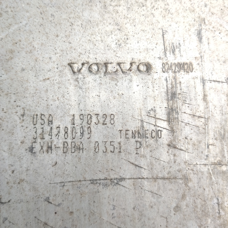 Глушник Volvo S60 III (19-) 2.0 Бензин 31478099