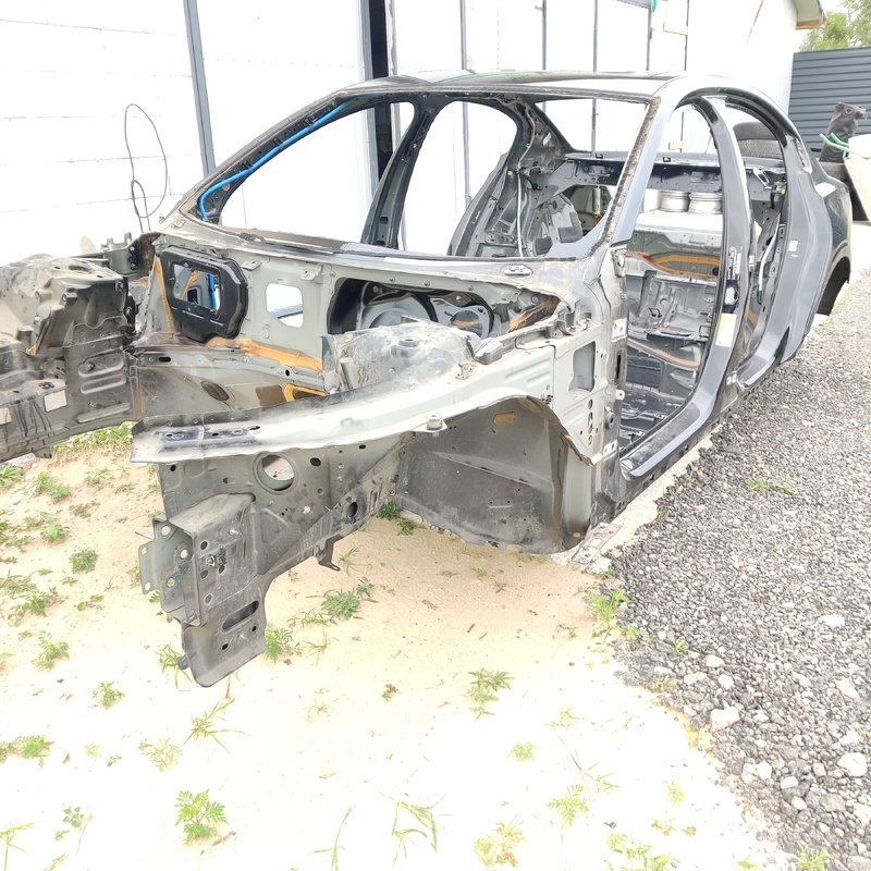 Четверть передня ліва Volvo S60 III (19-24) 2.0Б 32318538