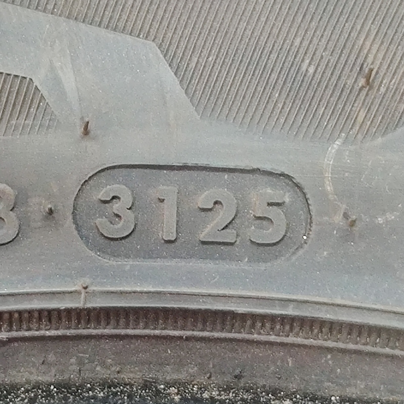 Комплект шин 220/50 R18 Infiniti Q50 (13-24) 3.0 Бензин