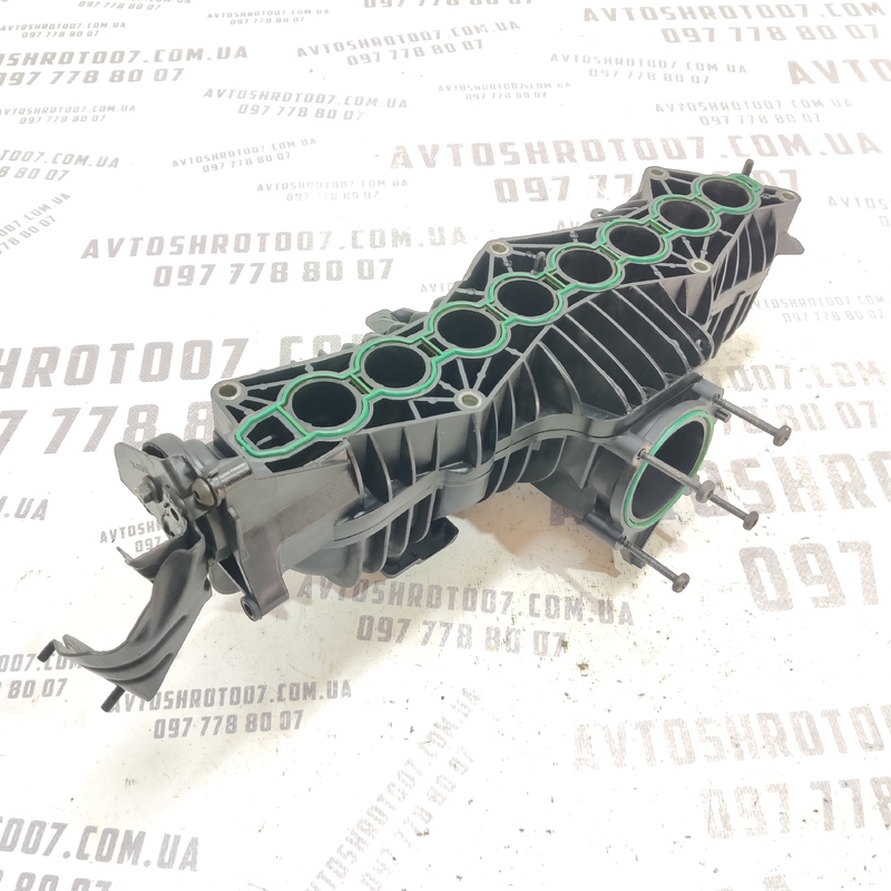 Впускний колектор Volvo S60 III 18-24 2.0 Бенз OEM 31441970