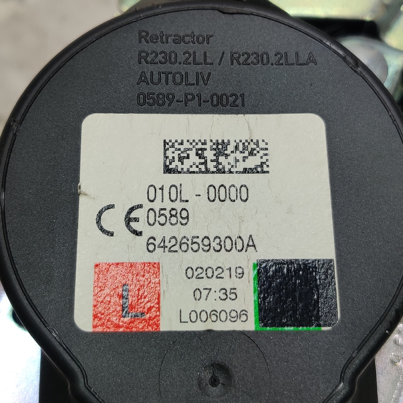 Ремінь безпеки пер. лів. Volvo S60 III (18-) 2.0 642659300
