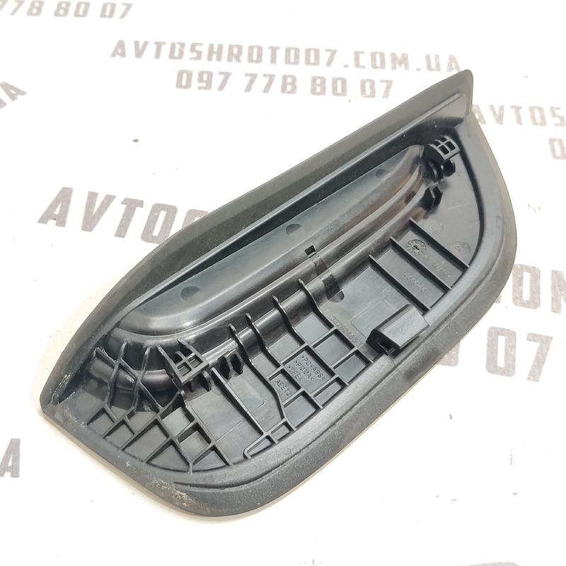 Накладка задня права Volvo S60 III (18-24) 2.0Б 32262488