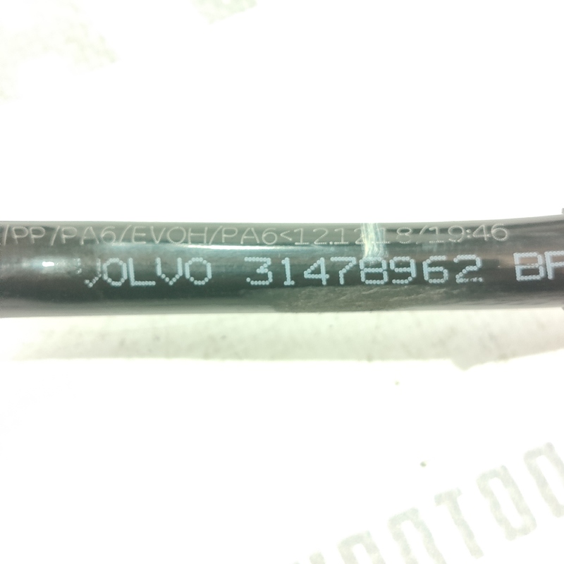 Паливна трубка Volvo S60 III (18-24) 2.0 Бензин 31478962