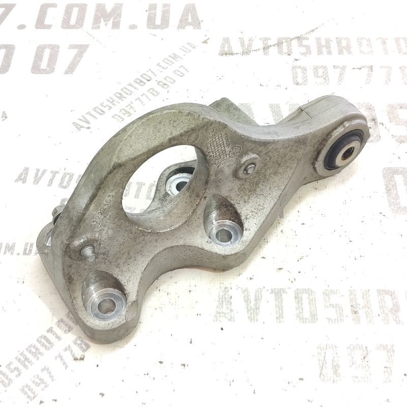 Кронштейн привода Volvo S60 III (18-24) 2.0 бенз 32222463