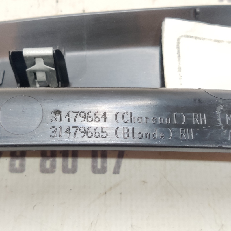 Накладка салону Volvo S60 (18-24) 2.0Б зад. права 31479664
