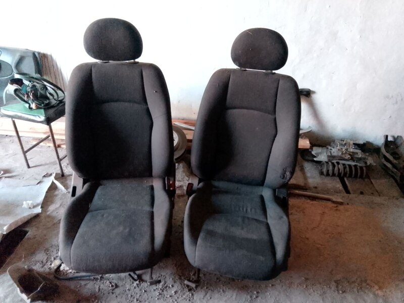 Сидіння передні Mercedes-Benz C-Class W203 (00-06)