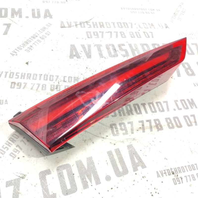 Ліхтар задній лівий Volvo S60 III (18-24) 2.0 бенз 32133724