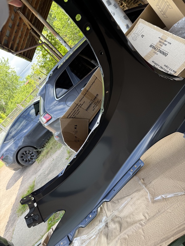 Крило переднє Mazda CX-9 TB