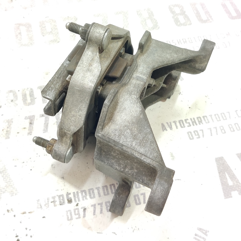Подушка двигуна Audi A4 B8 (07-15) 2.0 Дизель Нижня фото 2