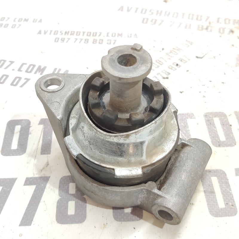 Подушка двигуна Opel Astra G