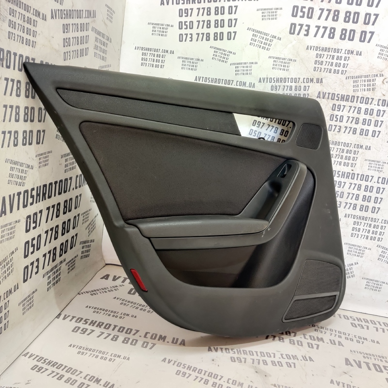 Карта Дверная Audi A4 B8