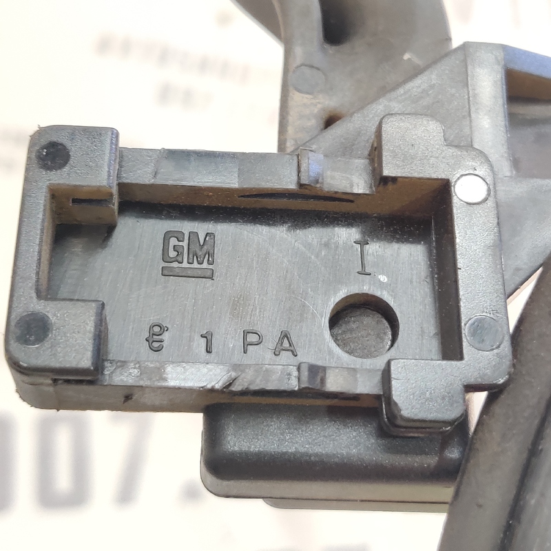 Трос капота Opel Astra G (97-09) 2.0 Дизель