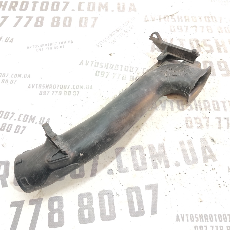 Патрубок повітряний Opel Astra G
