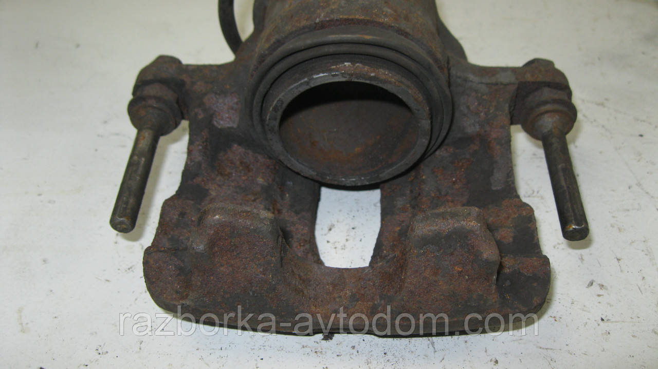 Суппорт передній правий Mercedes W201 (1982-1993), W124 (1984-1993) OE:A0014201983 OE A0004205683