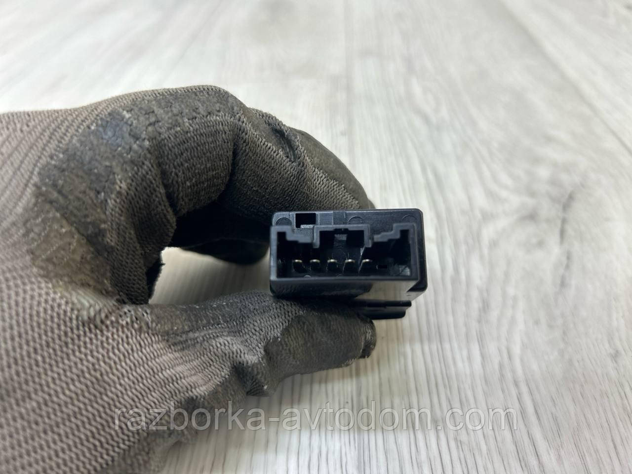 Кнопка регулювання положення фар, висоти Hyundai Getz (02-05) OE:933701C000BJ