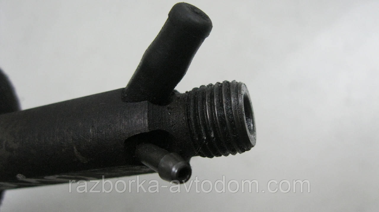 Форсунка паливна дизель VW Passat B5 (1997-2000) 1.9TDI OE:028130202J