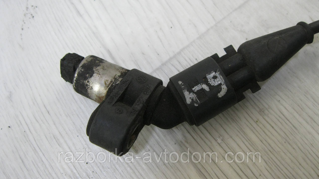 Датчик ABS передній лівий VW Golf 4, Caddy 2, Polo 3, Passat B3/B4, Audi A3, TT OE: 1H0927807