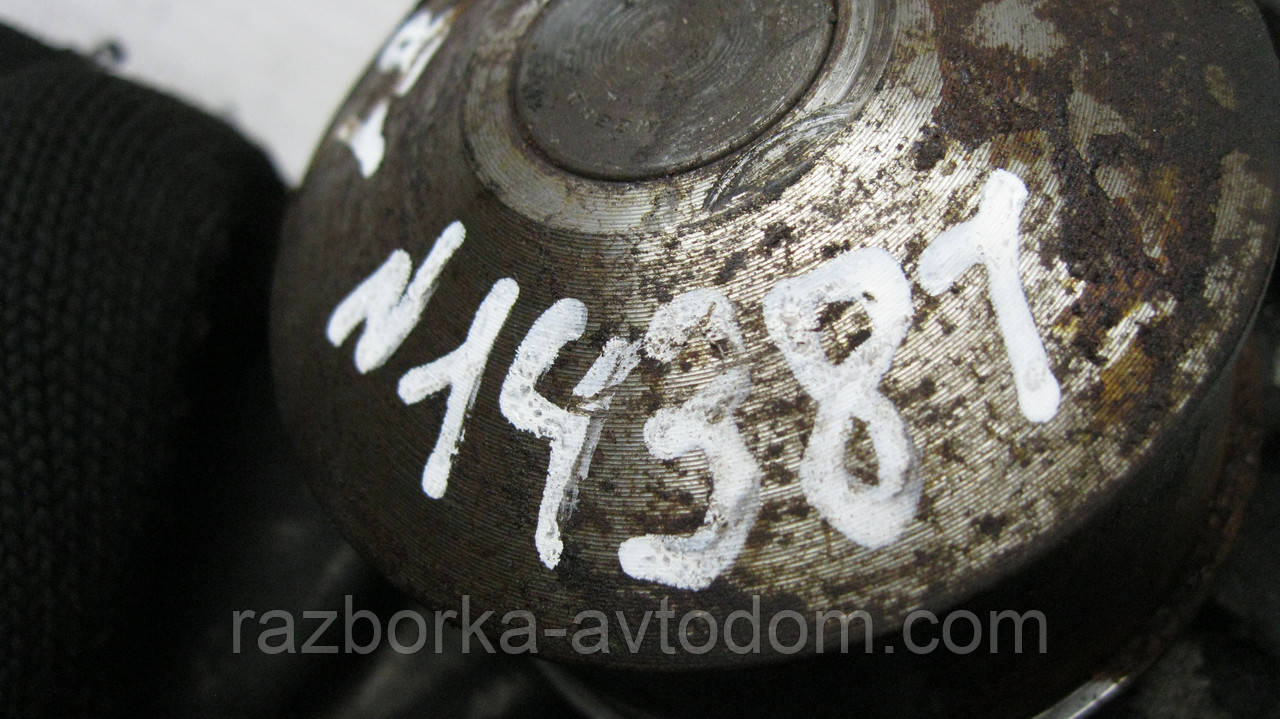 Насос системи охолодження (помпа) з корпусом Mitsubishi Pajero Sport 1 (97-09) OE:MD973025, MD979169, MD978741,