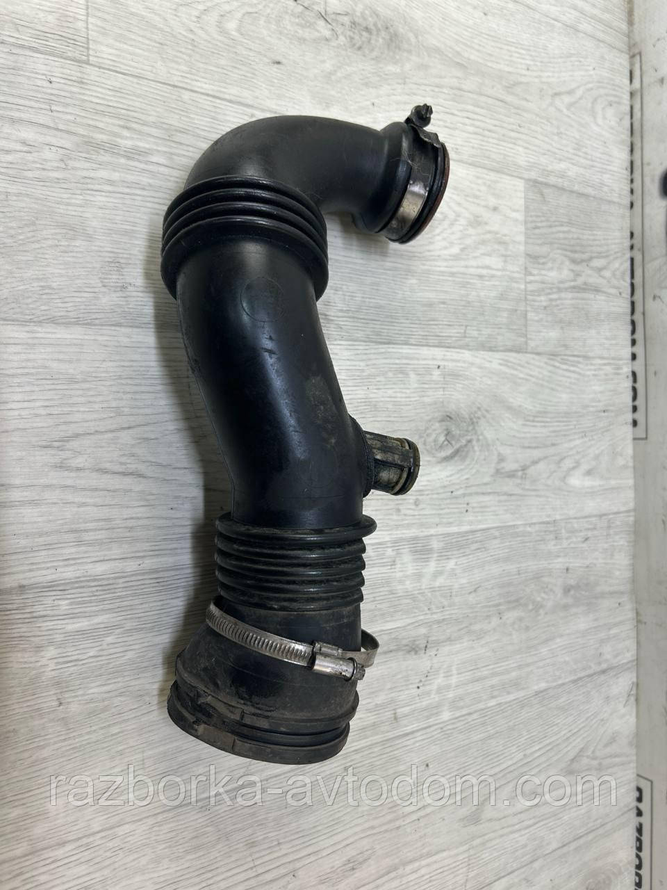 Патрубок повітряного фільтра 1.6HDI Citroen Berlingo (03-), C2, C3, C4, C5, XSARA PICASSO OE:9656953680 фото 2