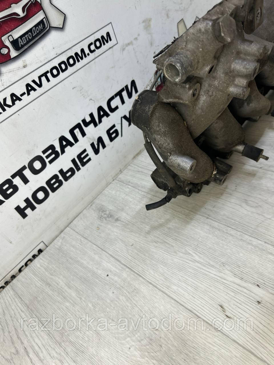 Колектор впускний 4.2 бензин Mercedes W126 OE:r1161416501, 1161416501