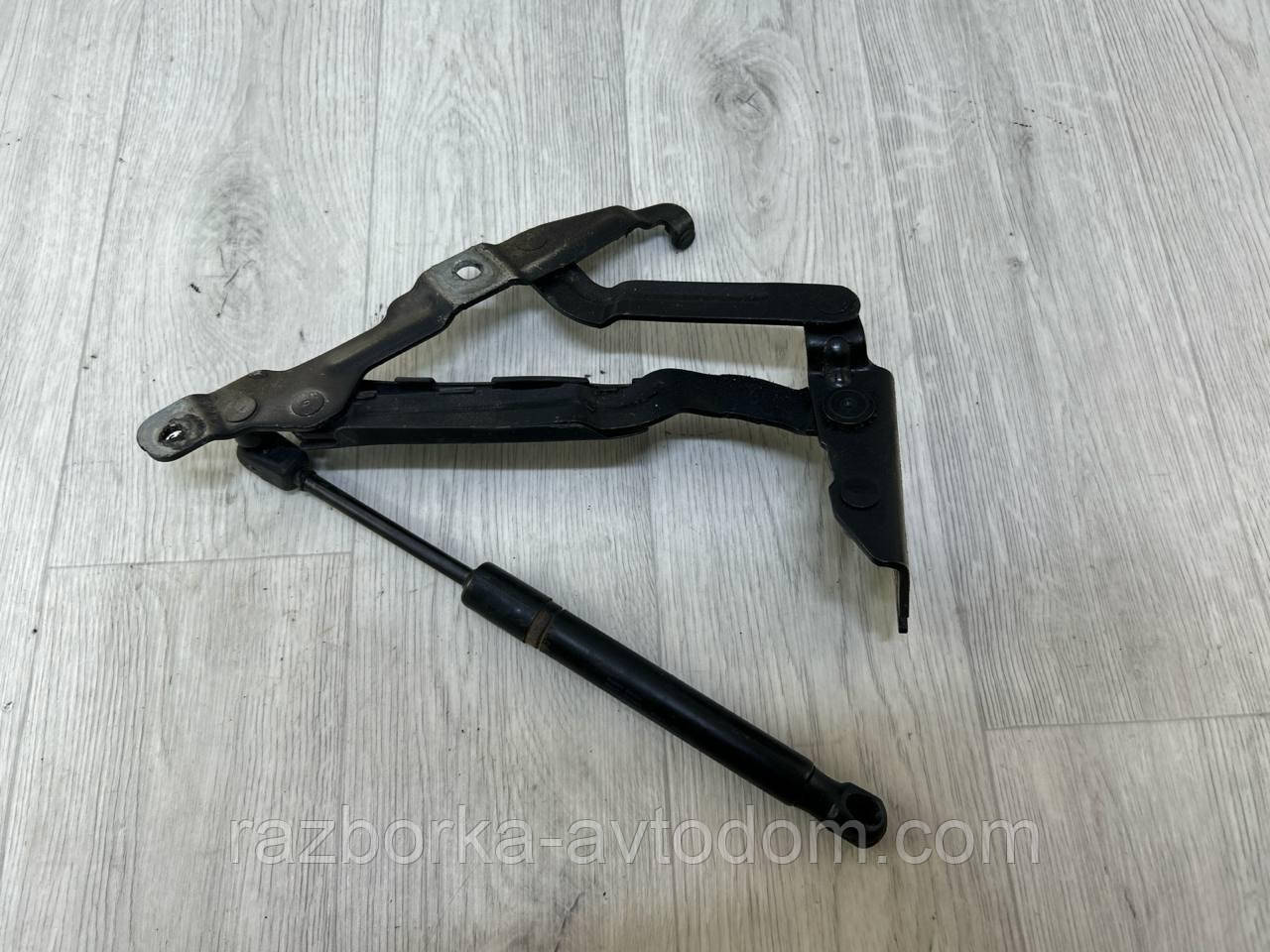 Петля кришки багажника з амортизатором ліва (сідан) SKODA Superb 1 (02-08) OE:3b5827301b