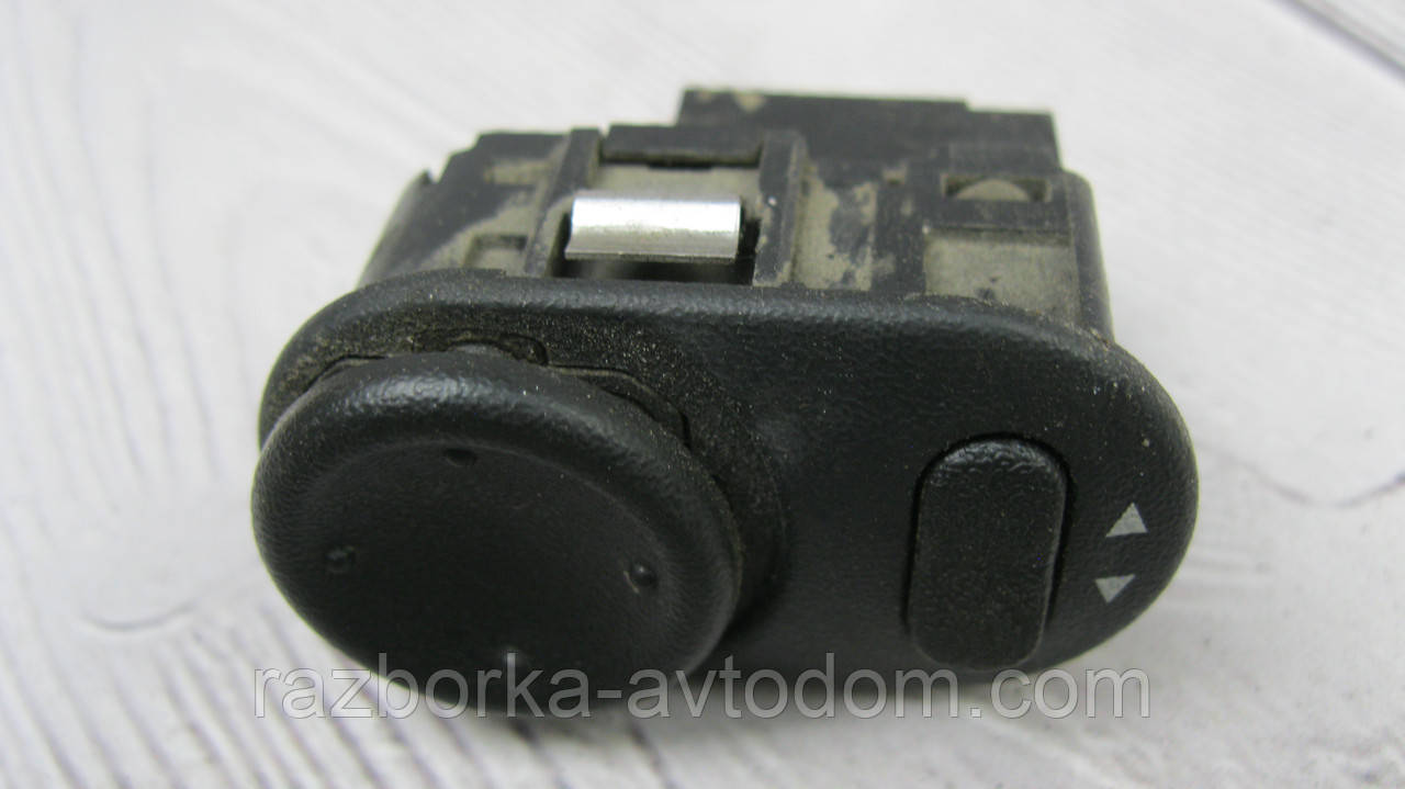 Кнопка регулювання дзеркал Opel Combo (01-11), OE: 9226861 фото 2