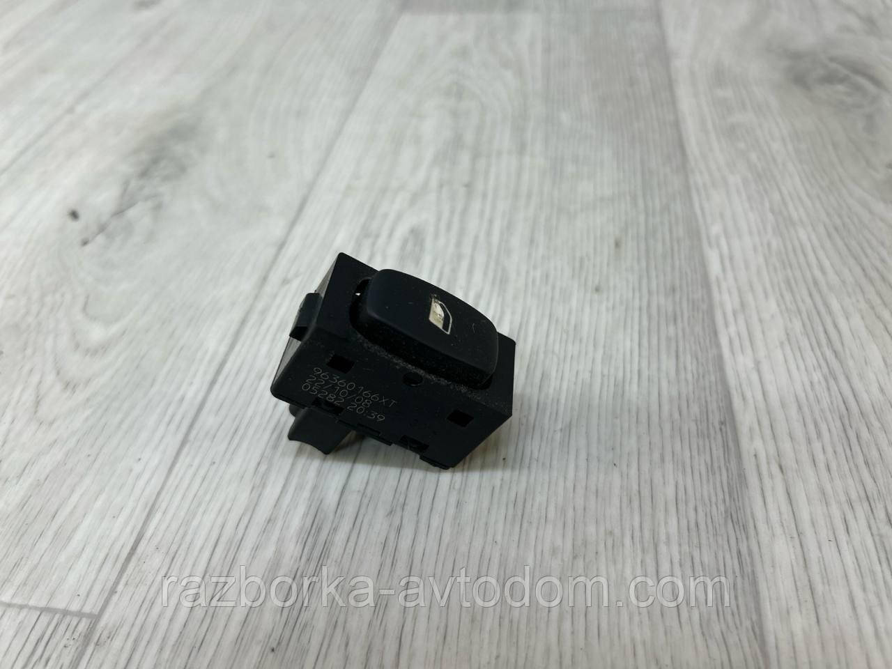 Кнопка склопідіймача дверцят задньої лівої PEUGEOT 407 (04-11) OE:96360166xt