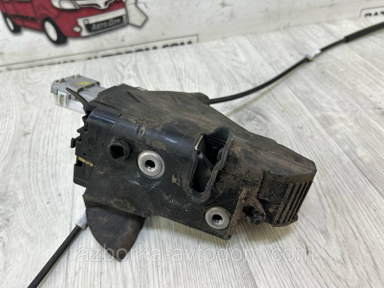 Замок передніх правих дверей (електро) PEUGEOT 407 (04-11) OE:9683417980