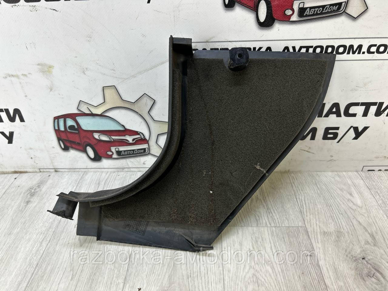 Куточок право порога Opel Omega B (93-99) 2,0i 16V OE:90460556