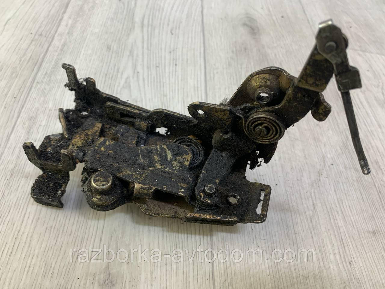 Замок дверцят передньої лівої механічної VW Lt28-55 (1975-1996) OE: 211837015H