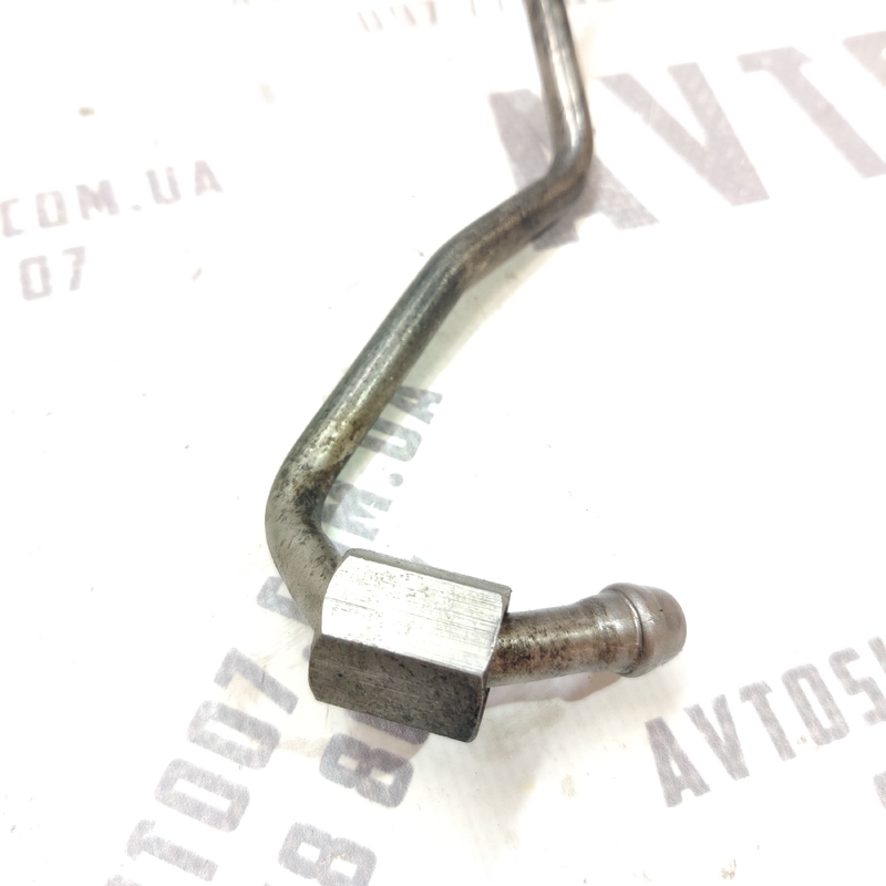 Паливна трубка Audi A4 B8 (07-15) 2.0 дизель