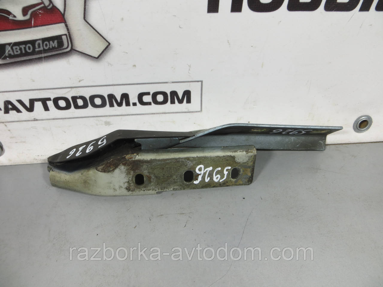 Петля капота ліва Opel Vectra A (1988-1995) ОЕ: 90227877