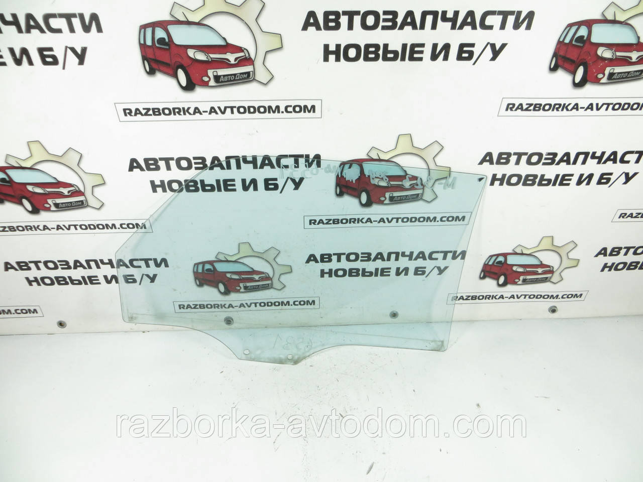 Скло дверцят заднє ліве MAZDA 323F BG 5 дверцята (1989-1994) ОЕ: BC1D-73-511