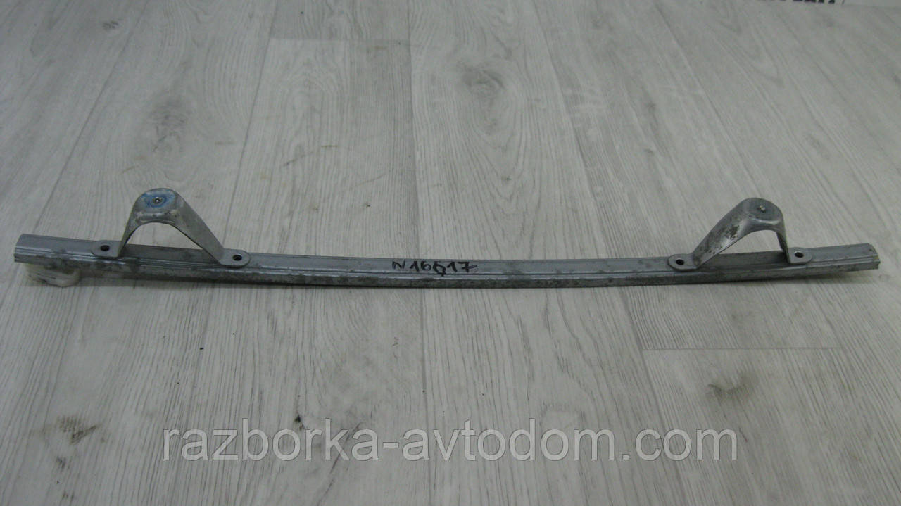 Напрямні двері передньої лівої/правої Opel Zafira B (2005-2010) OE:13132428