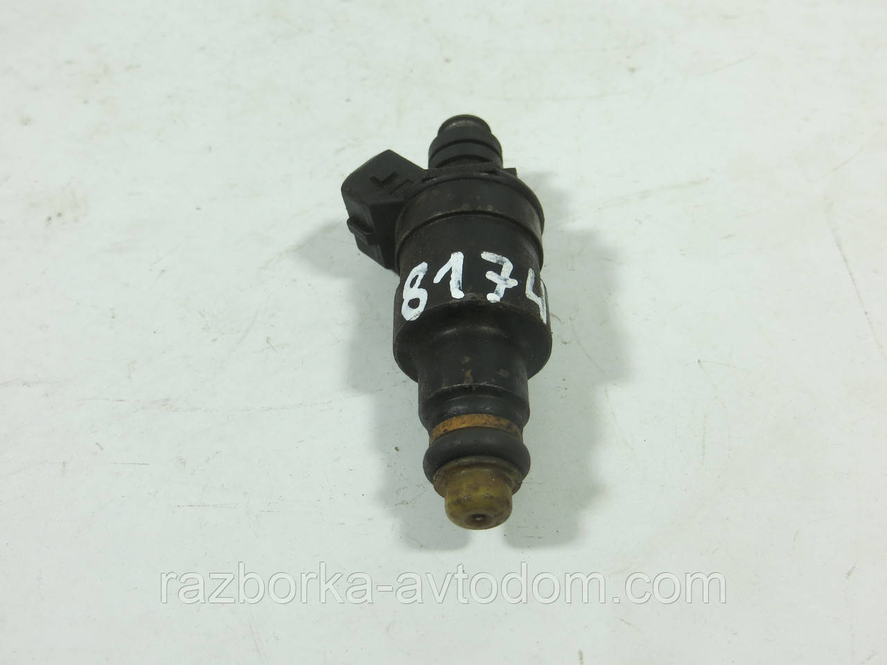 Форсунка бензинова 2.0, 2.3 BMW 3 E30, 5 E28, VOLVO 240, 740, ROVER MONTEGO (1982-1994)