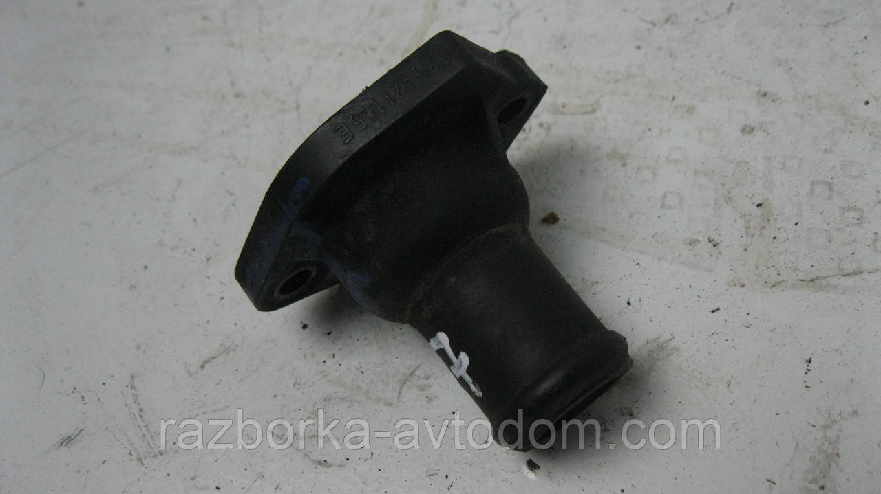 Фланець системи охолодження (трійник) VW Golf 3, Passat B4, T4 1.9 TDI OE:026121144E OE 37121145