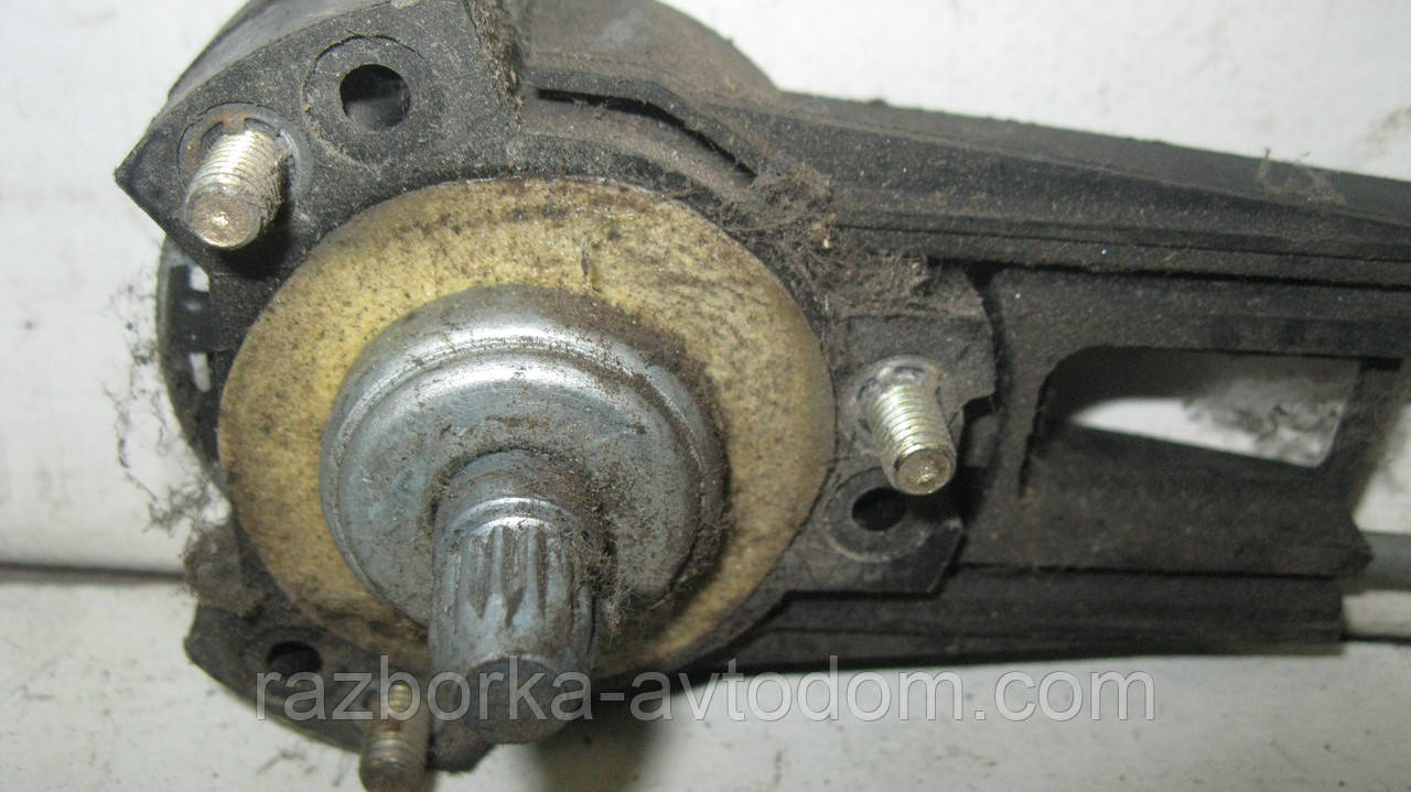 Склопідіймач передній правий (механічний) Mazda 323 BG (1989-1994) OE:B499-58-560A