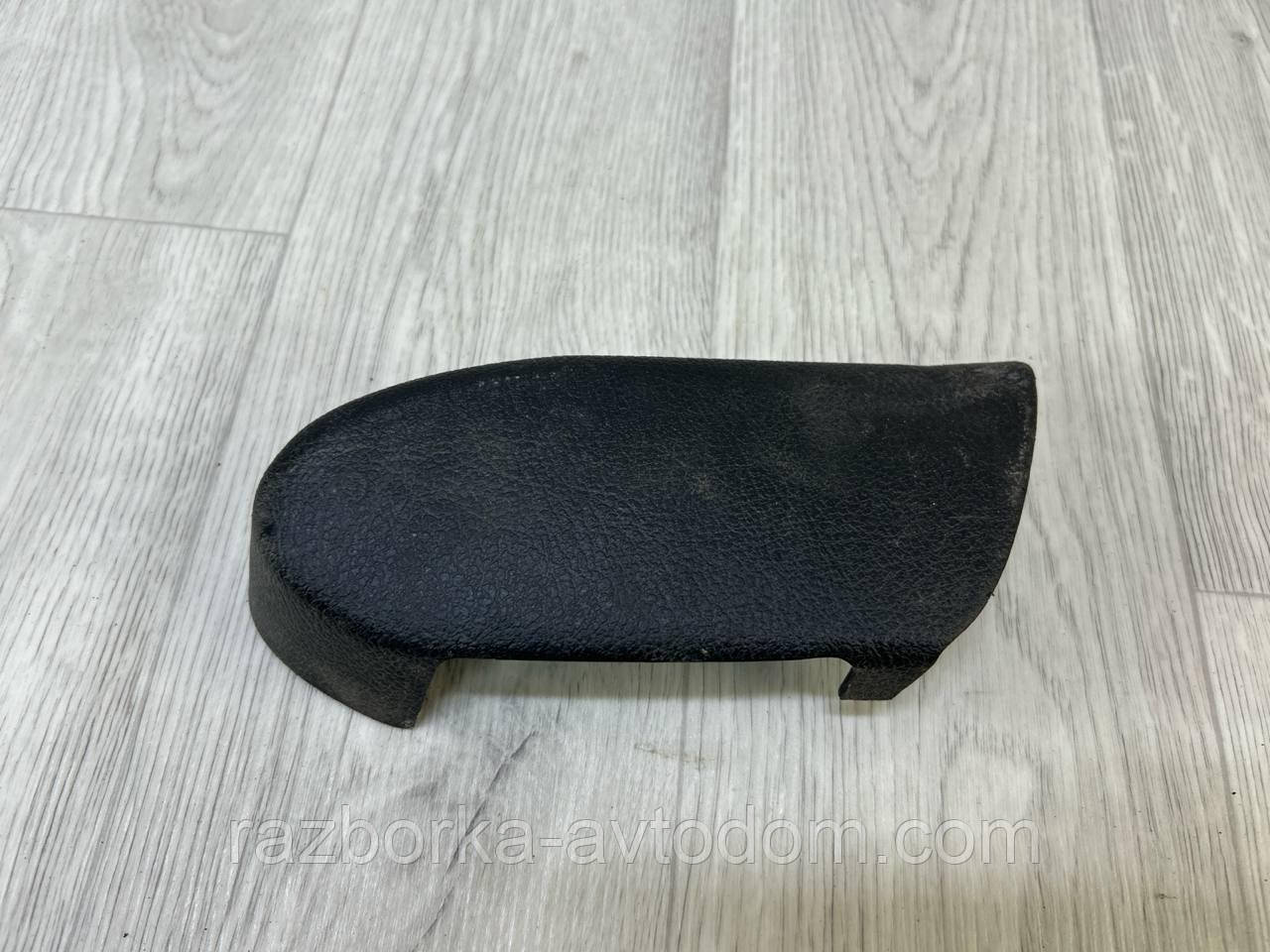 Заглушка/Накладка сидіння права Opel Zafira A (1999-2005) OE:9133634, 330188061