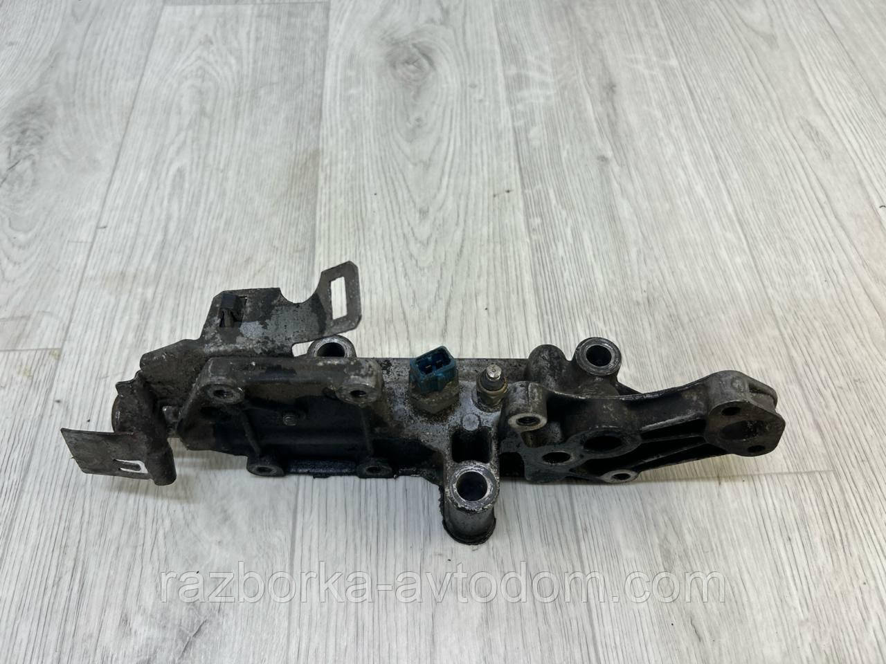 Флянець/Потрійник системи охолодження 2,0i 16V x20xev Opel Omega B, Vectra B OE:90501694 фото 2