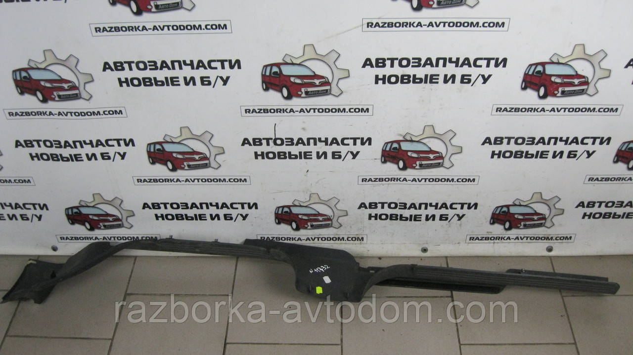 Накладка порога лівого Opel Corsa C (2000-2012) OE:9114823